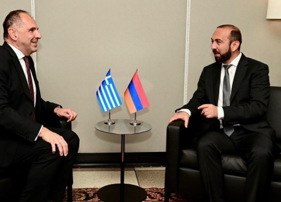 Συνάντηση Υπουργών Εξωτερικών Ελλάδας κι Αρμενίας: Τι συζητήθηκε