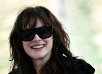 «Dracula»: Ο λόγος που η Γουινόνα Ράιντερ και ο Κιάνου Ριβς αποκαλούν ο ένας τον άλλον σύζυγο