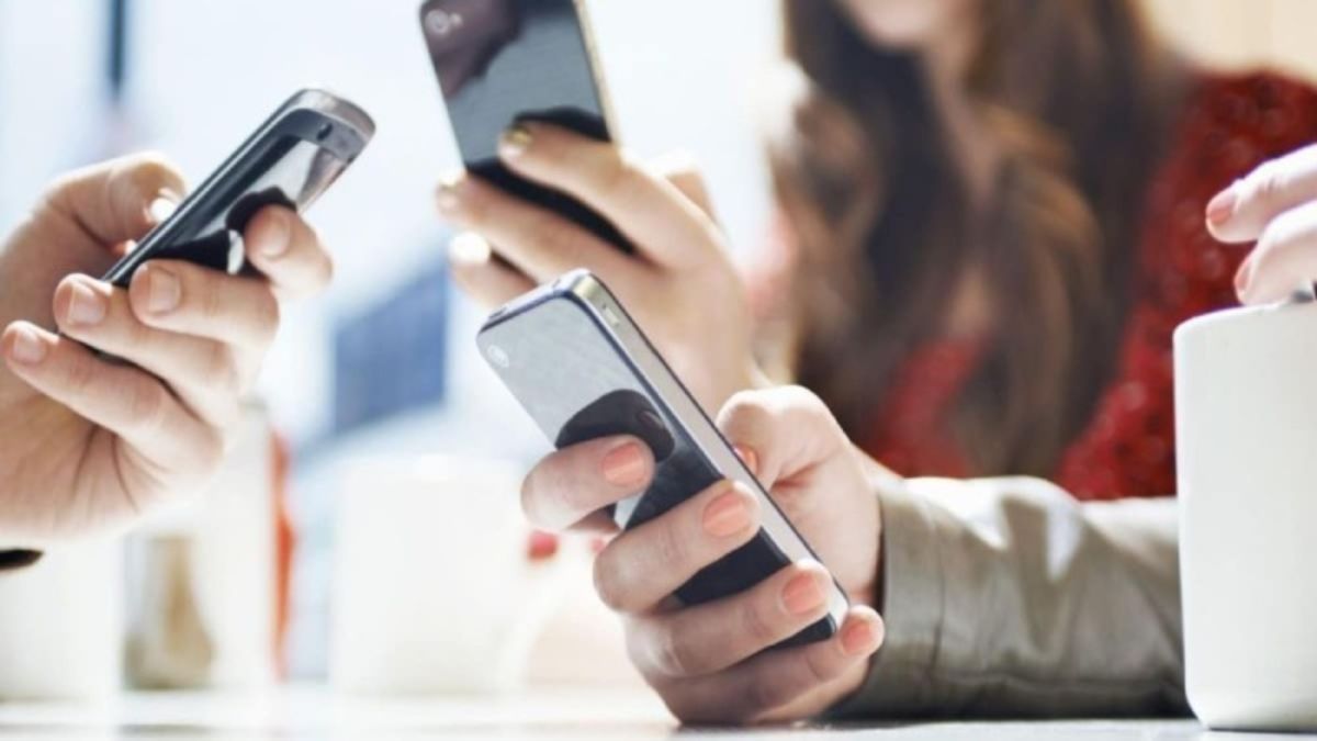 Πώς ο εθισμός στο διαδίκτυο μπορεί να επηρεάσει τον εγκέφαλο του εφήβου