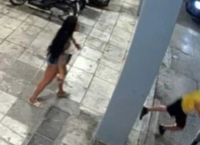 Βίντεο ντοκουμέντο από τον άγριο ξυλοδαρμό της τρανς από οδηγό ταξί στο κέντρο της Αθήνας