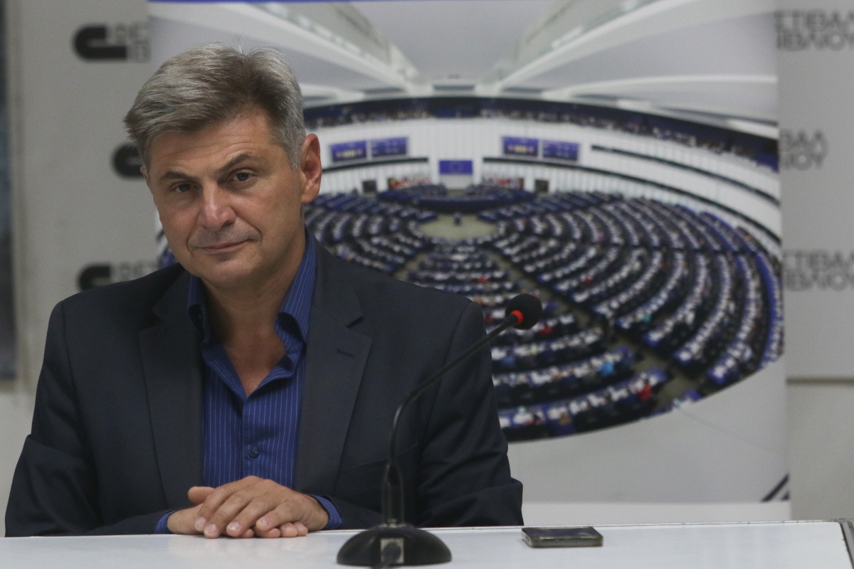 Φαραντούρης: ”Θα σκεφτώ σοβαρά να υποβάλω υποψηφιότητα για την προεδρία του ΣΥΡΙΖΑ”