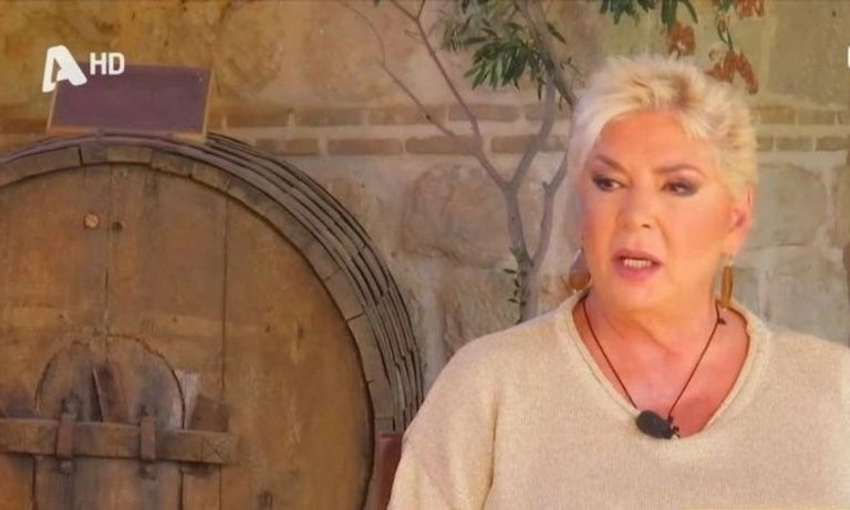 Δήμητρα Λιάνη Παπανδρέου: Ζω με έναν μισθό 1400 ευρώ και έναν καλό φίλο! [vid]
