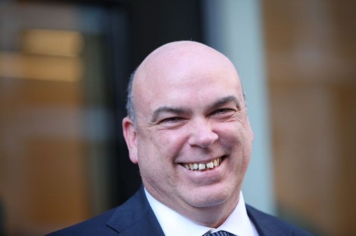 Hewlett Packard: Επιμένει στην αποζημίωση $4 δισ. από την περιουσία του Μάικ Λιντς