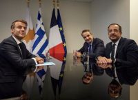 Τριμερής συνάντηση Μητσοτάκη-Χριστοδουλίδη-Μακρόν:Μεσανατολικό,ηλεκτρική διασύνδεση Ελλάδας – Κύπρου και MED9