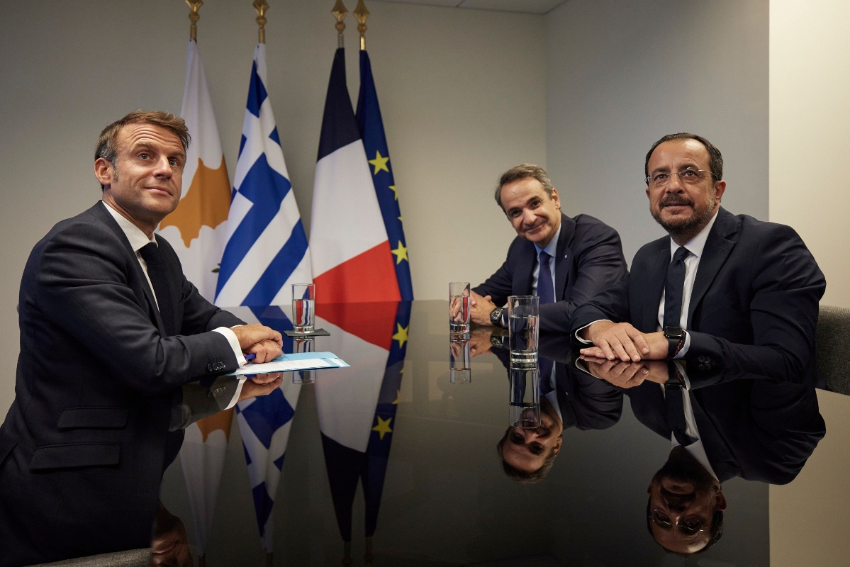 Τριμερής συνάντηση Μητσοτάκη-Χριστοδουλίδη-Μακρόν:Μεσανατολικό,ηλεκτρική διασύνδεση Ελλάδας – Κύπρου και MED9