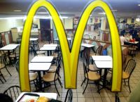 McDonald’s: Τελικά επιβεβαιώθηκαν οι φόβοι ότι οι οθόνες αφής θα σκότωναν θέσεις εργασίας