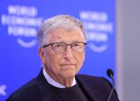 Bill Gates: Αποκαλύπτει τι θα έκανε σήμερα αν ξεκινούσε από την αρχή