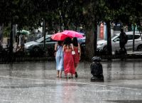 Έρχονται βροχές, καταιγίδες και πτώση θερμοκρασίας