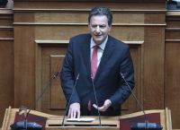 Βαθαίνει η αντιπαράθεση κυβέρνησης – αντιπολίτευσης για ιδιωτικοποίηση του νερού