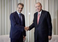 Μισή ώρα διήρκεσε η συνάντηση Μητσοτάκη – Ερντογάν Μισή ώρα διήρκεσε η συνάντηση Μητσοτάκη – Ερντογάν