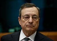Συγχωνεύσεις… επειγόντως προτείνει ο Ντράγκι για τις τηλεπικοινωνίες