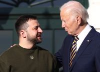 Ο Μπάιντεν θα στηρίξει Ζελένσκι μέχρι το τέλος της θητείας του