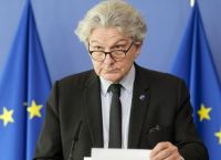 Αιφνιδιαστική παραίτηση του Τιερί Μπρετόν