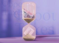Προϋπολογισμός: Υπέρβαση σχεδόν 1,9 δισ. ευρώ στα φορολογικά έσοδα στο οκτάμηνο