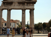 Ο τουρισμός αναπτύσσεται αλλά είναι δύο ταχυτήτων λένε επαγγελματίες του κλάδου