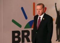 Τι ωθεί την Τουρκία στην αγκαλιά των BRICS
