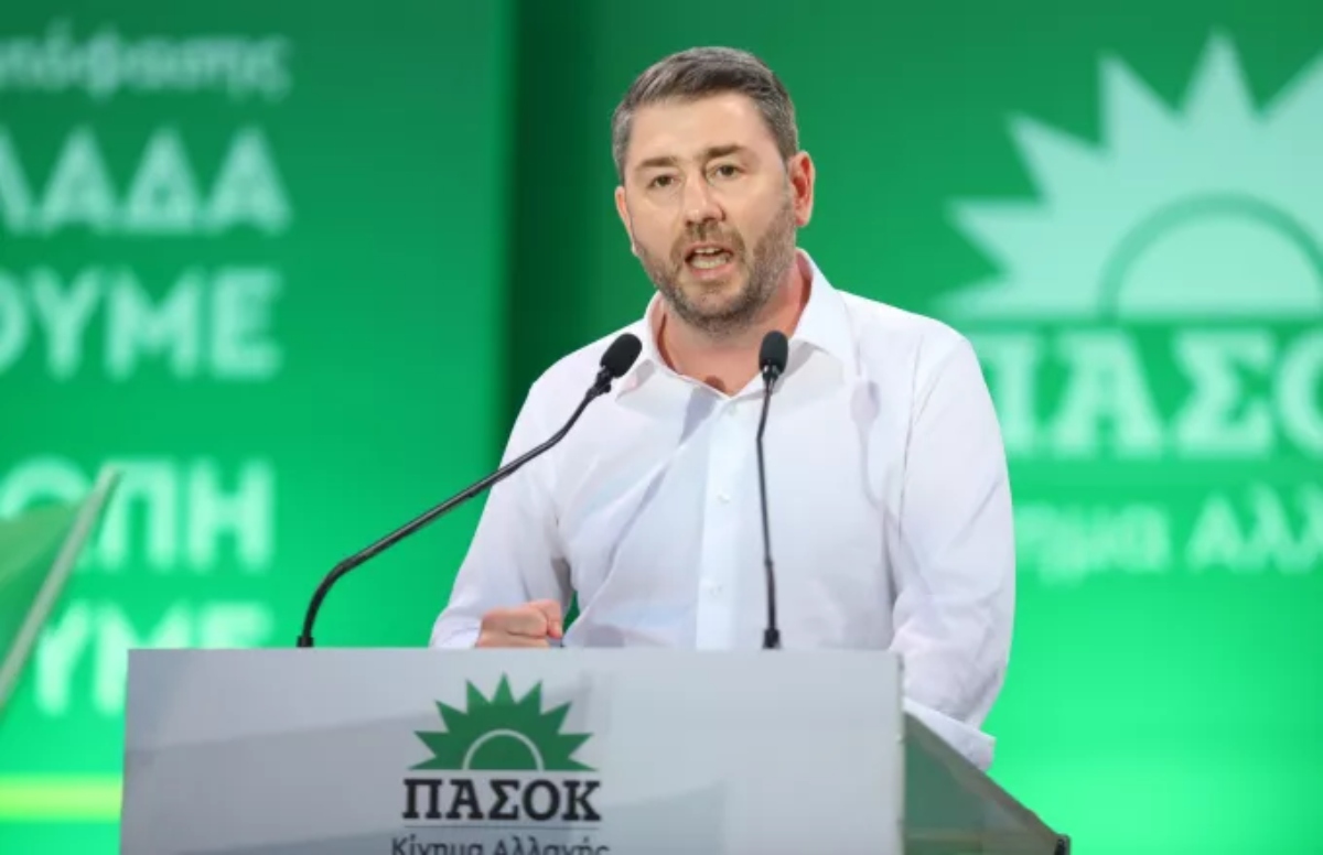 Ανδρουλάκης: Η κυβέρνηση είναι εκτεθειμένη για τη μη αναστολή της κρατικής χρηματοδότησης των «Σπαρτιατών»