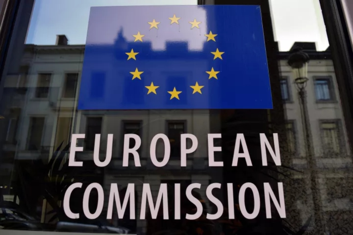 EE: Κυρώσεις σε 14 άτομα και οντότητες του Ιράν για τη μεταφορά πυραύλων στη Ρωσία