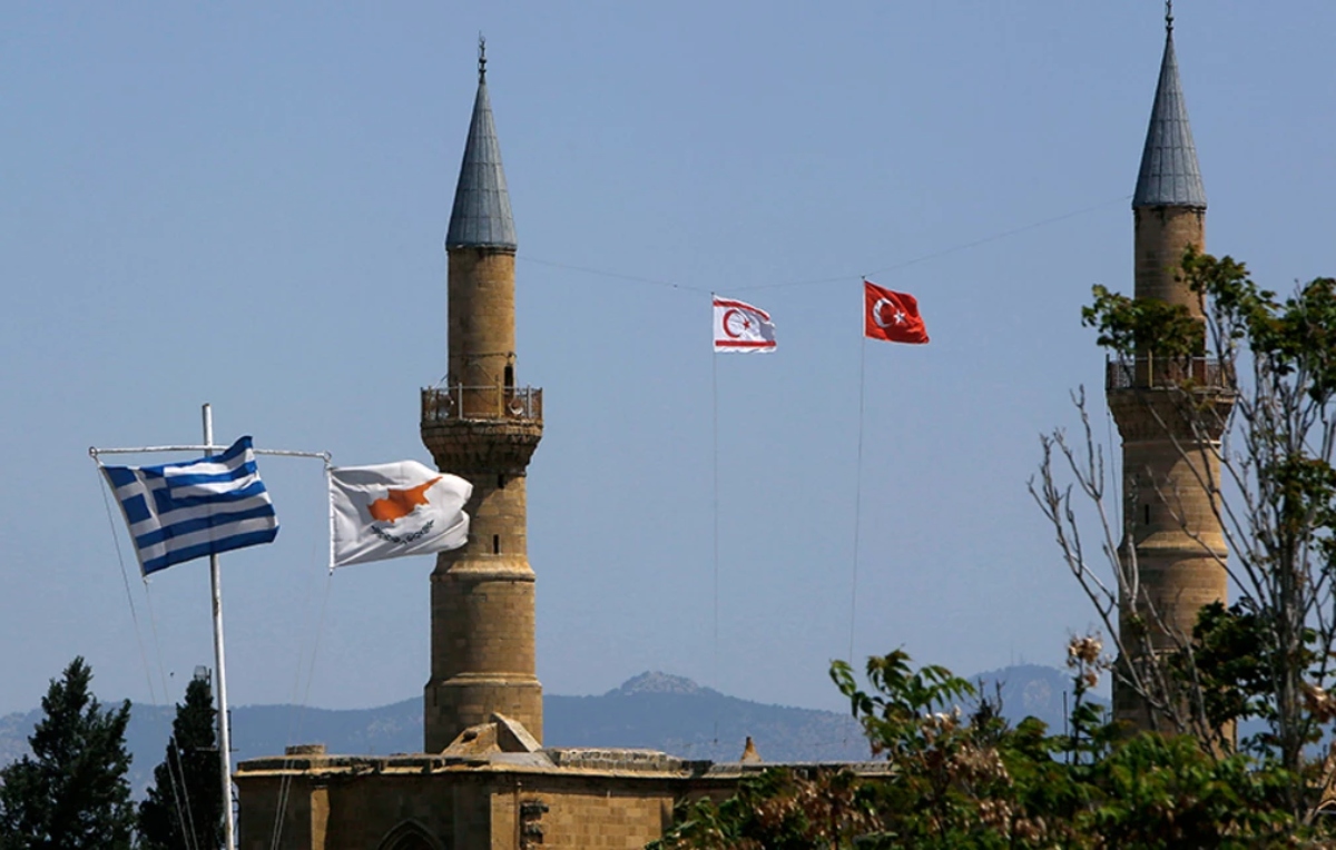 Τριμερής άτυπη συνάντηση τον Οκτώβριο στη Νέα Υόρκη για το Κυπριακό