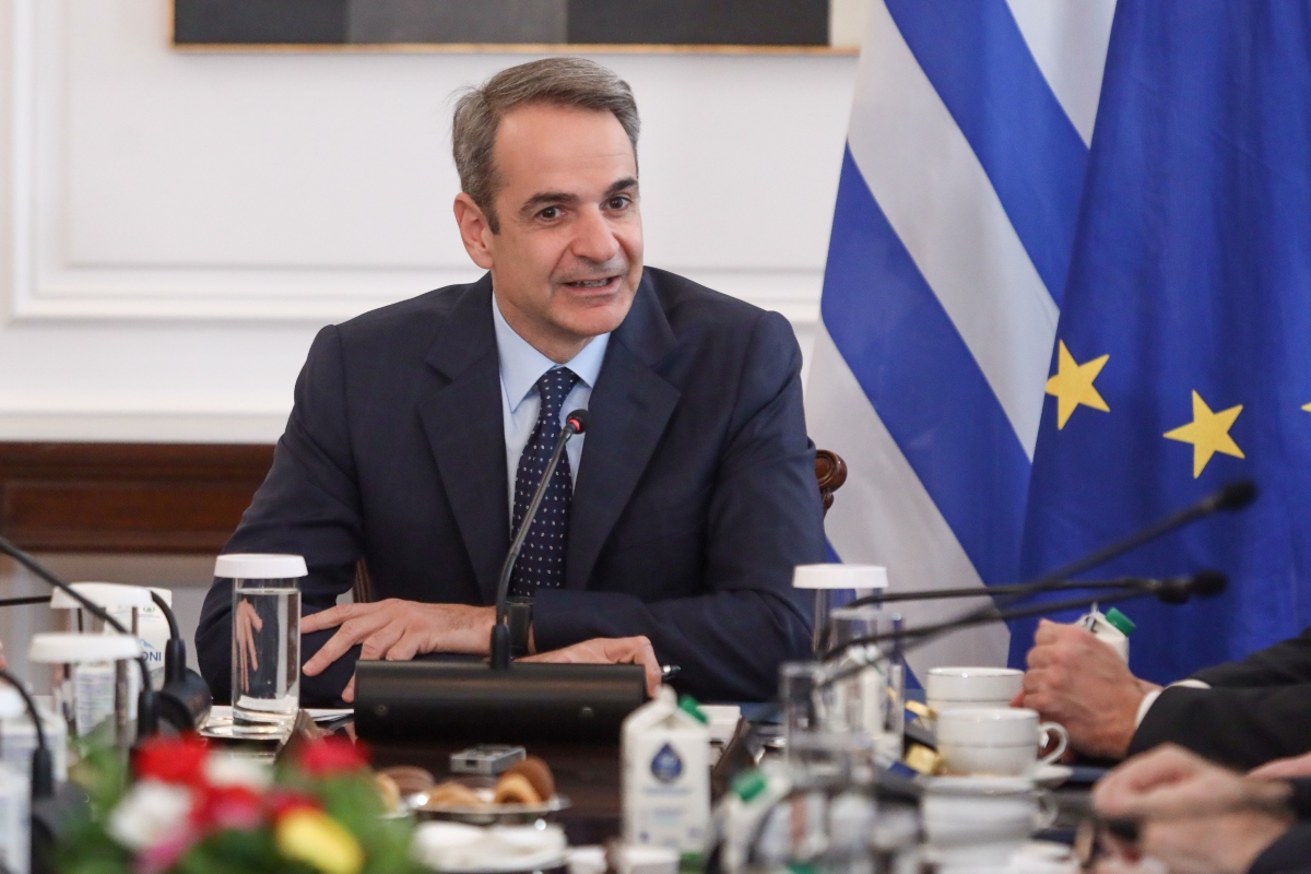 Οι μπλε φάκελοι της κυβέρνησης για το 2025