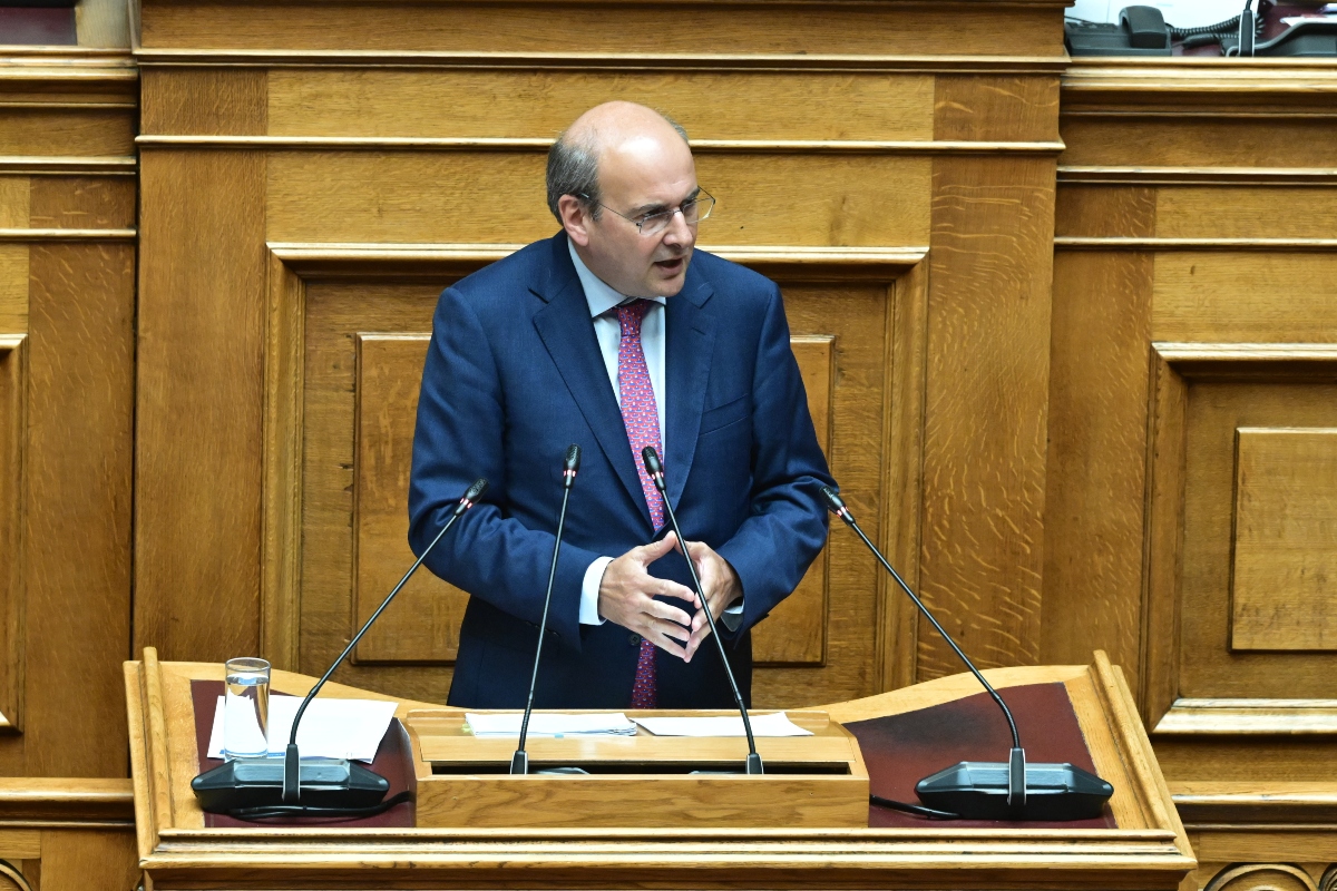Χατζηδάκης: Η Ελλάδα από αδύναμος κρίκος, διεθνές παράδειγμα επιτυχίας