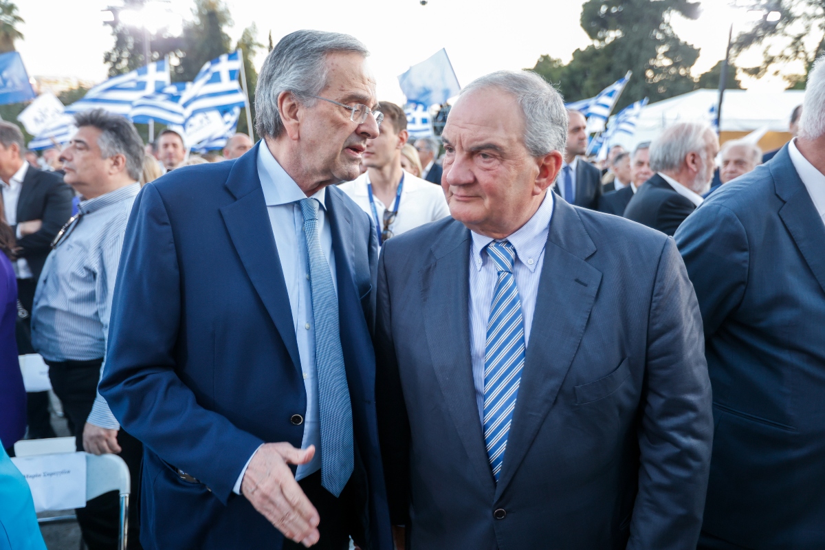 Ηχηρή απουσία Καραμανλή – Σαμαρά από τη γιορτή στη Ρηγίλλης
