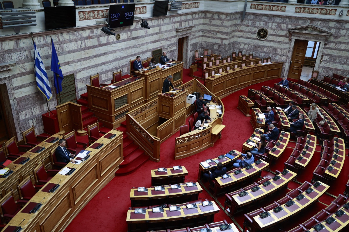 Σπριντ 10 εβδομάδων από την κυβέρνηση: Έρχονται νομοσχέδια για φορολογία, επιδόματα, προσωπικό γιατρό
