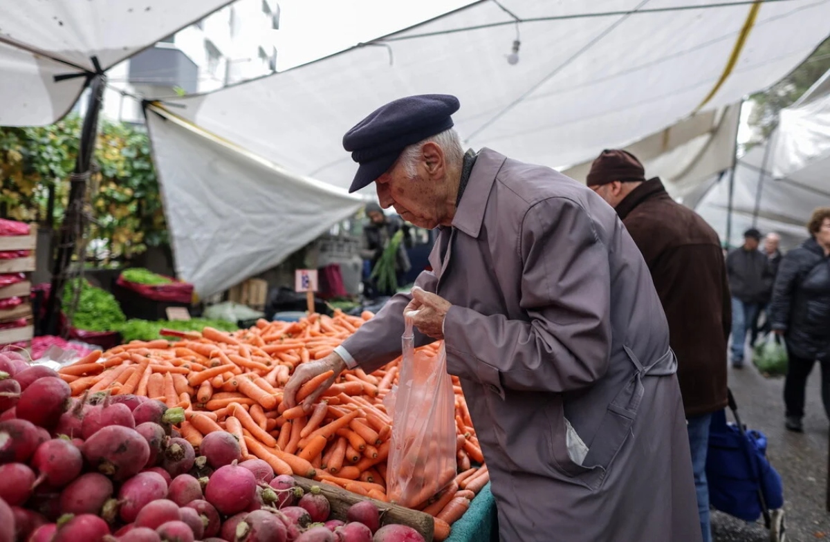 Τουρκία: Ο κατώτατος μισθός τρεις φορές κάτω από το όριο φτώχειας
