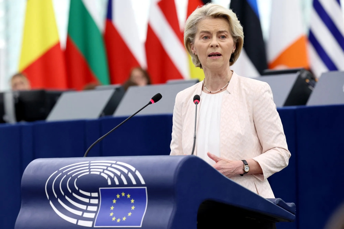 Φον ντερ Λάιεν: Να διδαχθούμε από το παράδειγμα της Ιταλίας – Οι απελάσεις μεταναστών θα αυξηθούν