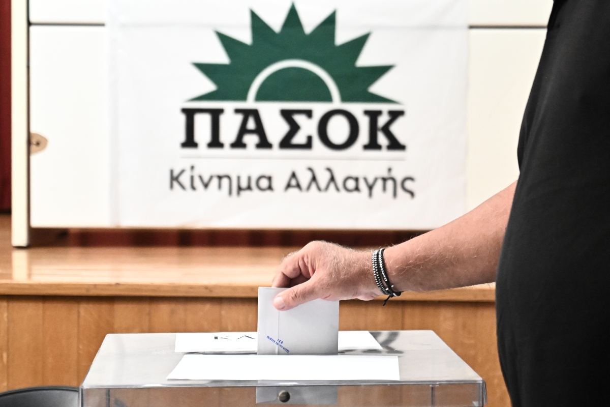 Εκλογές ΠΑΣΟΚ: Μειωμένη συμμετοχή – Στις 19:30 κλείνουν οι κάλπες