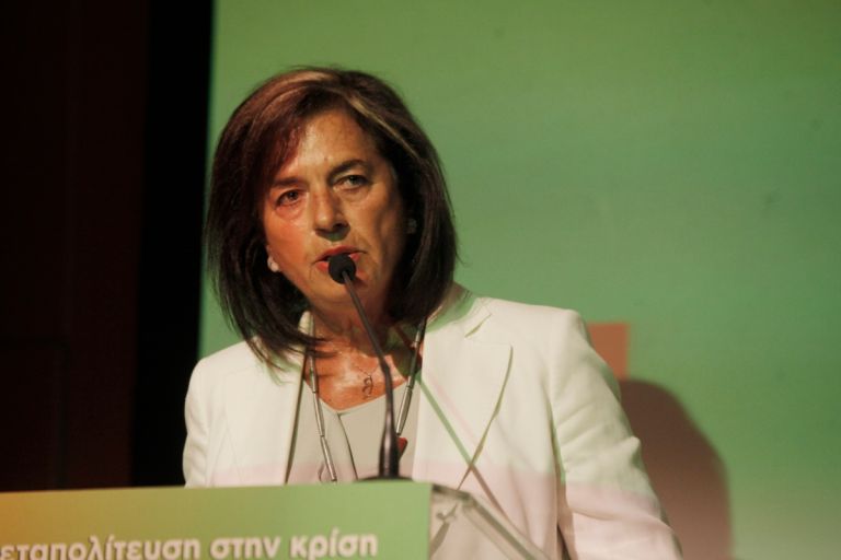 “Εφυγε” η Βάσω Παπανδρέου ιστορικό στέλεχος του ΠΑΣΟΚ [vid]