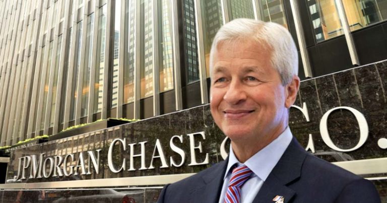 JPMorgan: Ξεπέρασε τις προσδοκίες με κέρδη τριμήνου 12,9 δισ. δολ