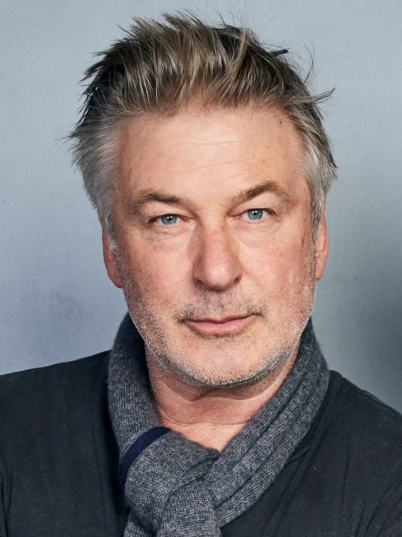 Οι πολλές ζωές του Alec Baldwin: Σεξ, ναρκωτικά, σκάνδαλα και ο θανάσιμος πυροβολισμός στο «Rust»