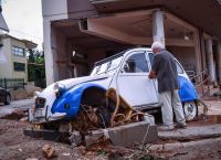 Φονική πλημμύρα στη Μάνδρα: Η απόφαση του δικαστηρίου – Τρεις ένοχοι, οι κατηγορίες
