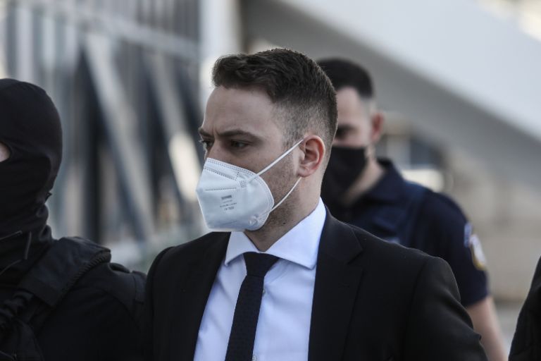 Μπάμπης Αναγνωστόπουλος: Στον «αέρα» οι σπουδές του ισοβίτη – Δεν μπορεί να παρακολουθήσει μαθήματα