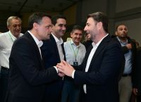 Εκλογές ΠΑΣΟΚ: Επικράτηση Νίκου Ανδρουλάκη έναντι του Χάρη Δούκα