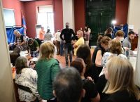 ΠΑΣΟΚ: Ψήφισαν 101.000 έως τις 12:00, 20.000 περισσότεροι από το 2021