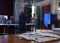 ΠΑΣΟΚ: 160.000 άτομα έχουν ψηφίσει μέχρι τώρα στο β’ γύρο των εσωκομματικών εκλογών