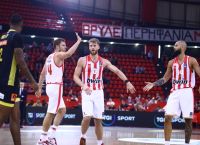 Ολυμπιακός Αρμάνι: Αυτή είναι η 12άδα των ερυθρόλευκων