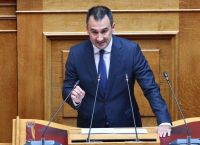 Στο νοσοκομείο εισήχθη εσπευσμένα ο Αλέξης Χαρίτσης: Αντιμετωπίζει αναπνευστικό πρόβλημα