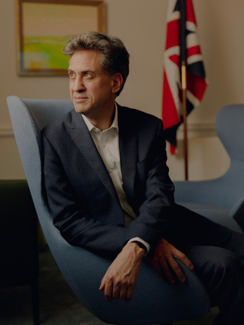 Ed Miliband ( YΠΕΝ Βρετανίας): Η δέσμευση άνθρακα δεν είναι η απάντηση στην κλιματική κρίση ( Guardian)