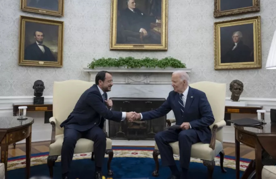 Μπάιντεν σε Χριστοδουλίδη για Κυπριακό: «Στήριξη με οποιονδήποτε τρόπο»