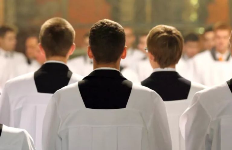 Catholic Church of Greece Under Investigation for Suspicious Fund Transfers to Nightclubs