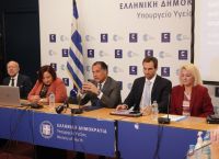 Γεωργιάδης: Πρόστιμα 800.000 ευρώ για υπερσυνταγογραφήσεις–100 γιατροί έγραψαν έως 422 φάρμακα ανά ασθενή