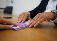 Επιτόκια: «Έκλεισε» λίγο η «ψαλίδα» μεταξύ καταθέσεων και δανείων τον Σεπτέμβριο Επιτόκια: «Έκλεισε» λίγο η «ψαλίδα» μεταξύ καταθέσεων και δανείων τον Σεπτέμβριο