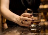 Σφραγίζεται το κλαμπ στη Βουλιαγμένης που μέθυσαν ανήλικοι -Πήρε εξιτήριο και η 15χρονη Σφραγίζεται το κλαμπ στη Βουλιαγμένης που μέθυσαν ανήλικοι -Πήρε εξιτήριο και η 15χρονη