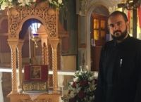 Αγρίνιο: Ιερέας σώζει ηλικιωμένη από τα «νύχια» απατεώνων – Πήγαν να της κλέψουν 10.000 ευρώ