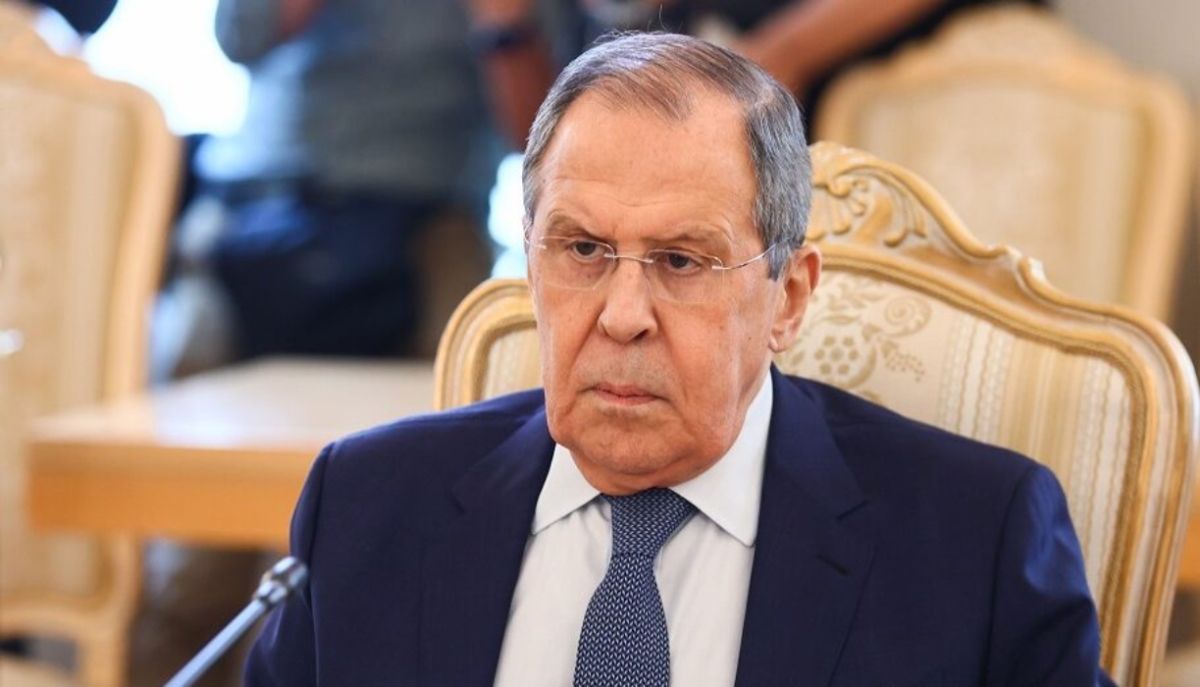 Λαβρόφ: Η Ρωσία θα απαντήσει σε επίθεση του ΝΑΤΟ με κάθε μέσο