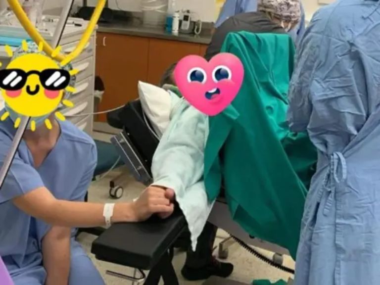 Γιαγιά γέννησε το εγγονάκι της στην Κρήτη: «30 χρόνια περίμενα αυτή τη στιγμή» [pics]