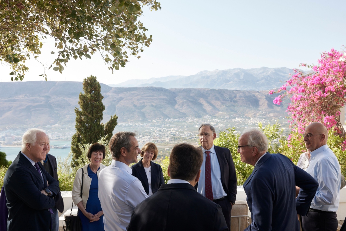 Συνάντηση του Κυριάκου Μητσοτάκη με Αμερικανούς Γερουσιαστές του Ρεπουμπλικανικού κόμματος στα Χανιά